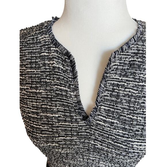 Karl Lagerfeld Paris Navy Tweed Pearl Button Sheath Dress Size 4 Clueless Preppy - Picture 3 of 11